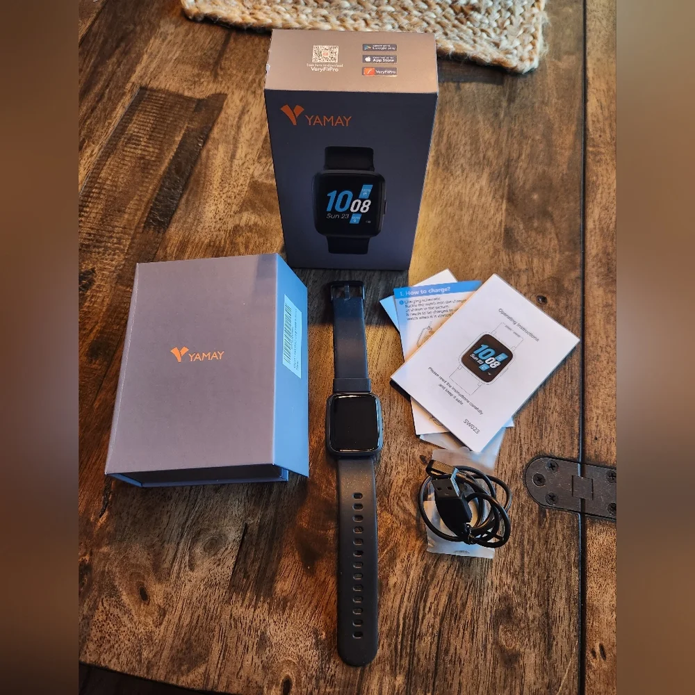Fitness Tracker Black Watch